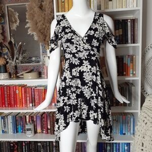 Verty Black & White High Low Floral Dress P5693